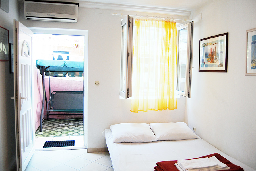 Studio - room